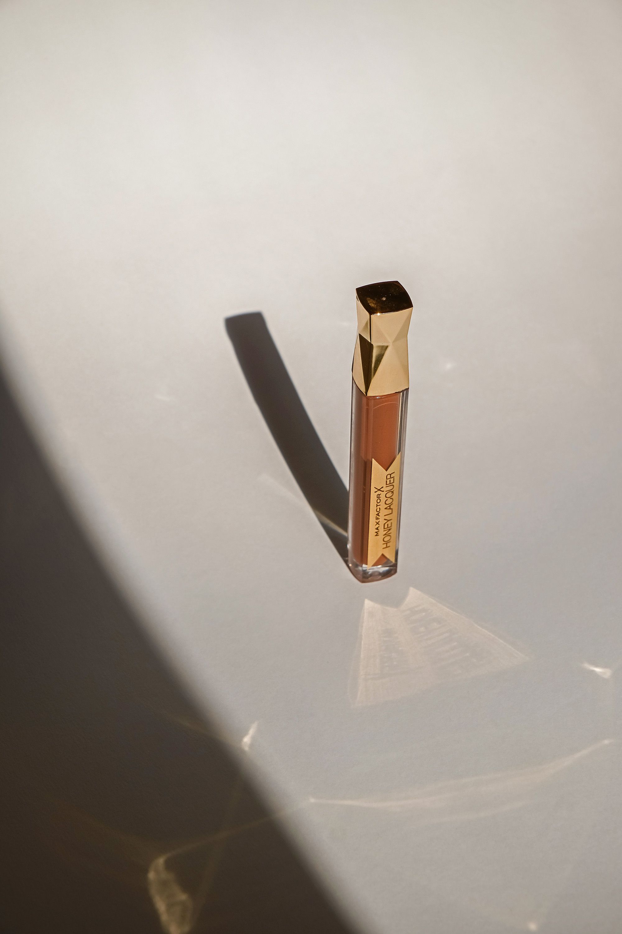 maxfactor product photography